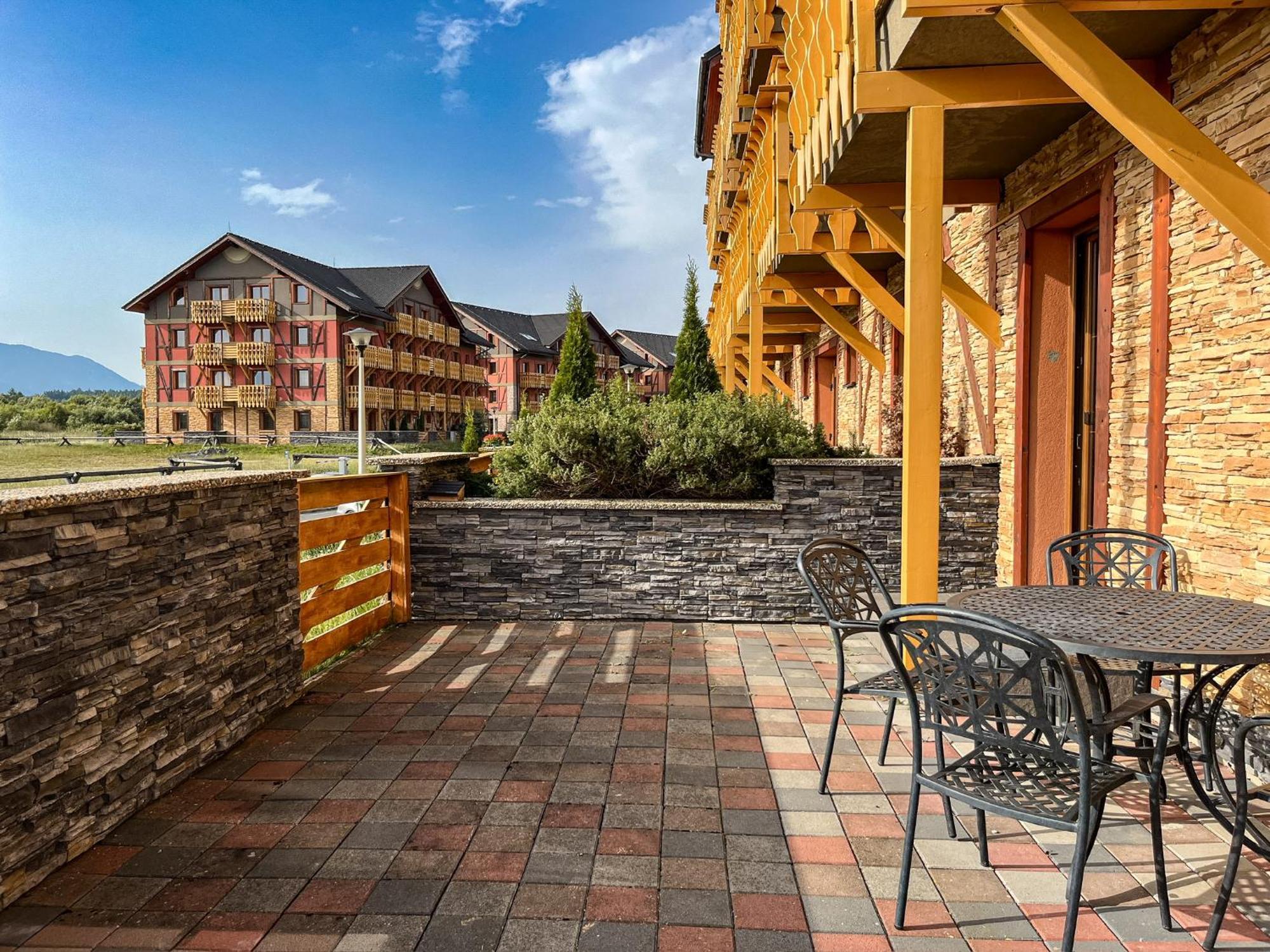 Tri Stity Apartment With Tatra View Terrace 韦尔卡鲁穆尼卡 外观 照片
